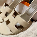 Hermes sandals Style 015 - sole and craftsmanship detail