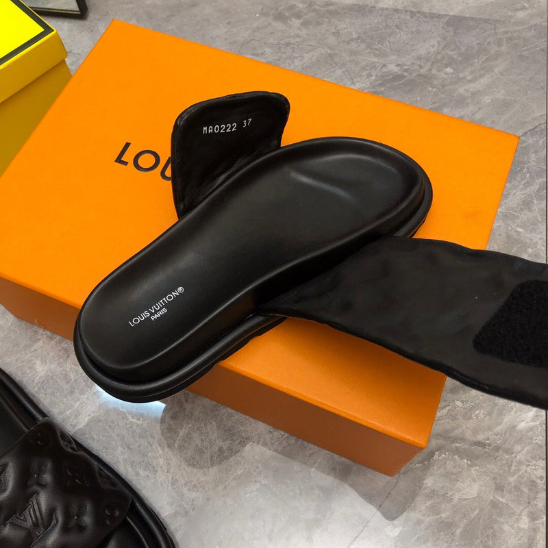 Louis Vuitton shoes Style 377 - texture and material detail