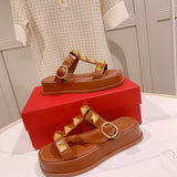 Three-quarter angle view of Valentino Garavani luxury piece style No.262