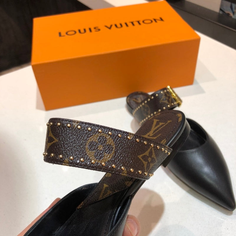 Louis Vuitton shoes Style 204 - back heel detail