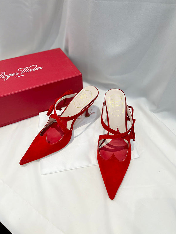 Close-up detail view of Roger Vivier luxury piece style No.046