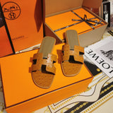 Hermes sandals Style 129 - back heel detail