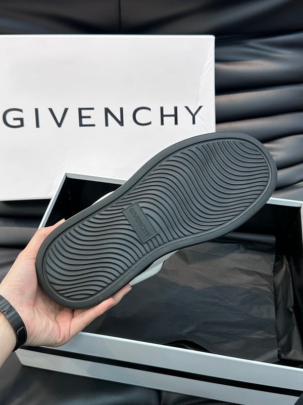 Givenchy shoes Style 184 - packaging and accessories
