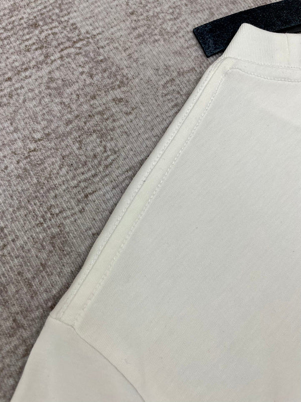 Amiri designer t-shirt full view