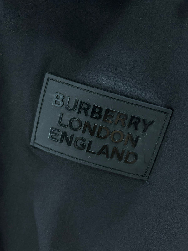 Full silhouette view of Burberry luxury piece style No.350