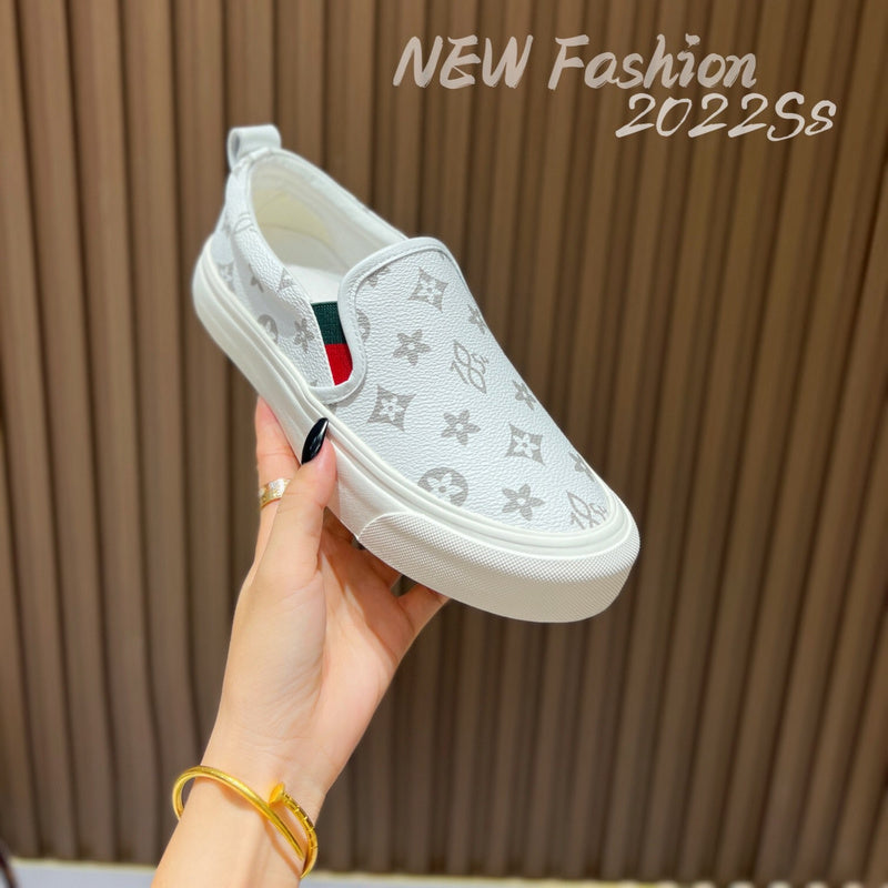 Louis Vuitton shoes Style 338 - true-to-life color detail