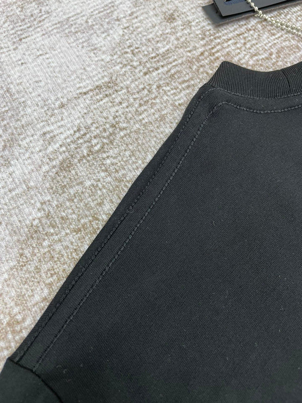 Amiri t-shirt styled look premium fashion