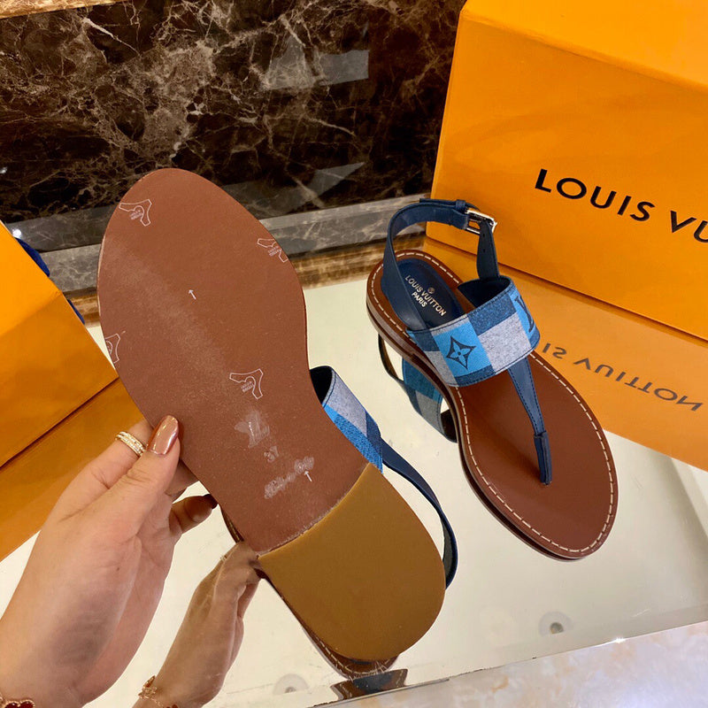 Front view of Louis Vuitton luxury piece style No.092