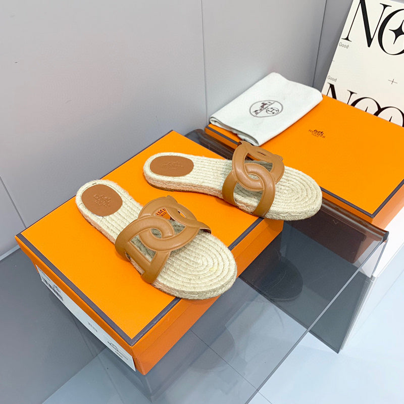 Hermes sandals Style 197 - sole and craftsmanship detail