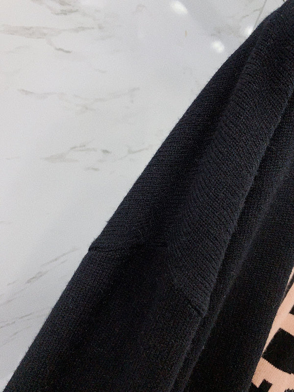 Back view of Balenciaga luxury piece style No.071