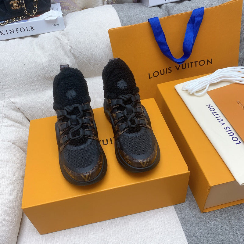 Louis Vuitton shoes Style 322 - top view showing design (alternate angle)