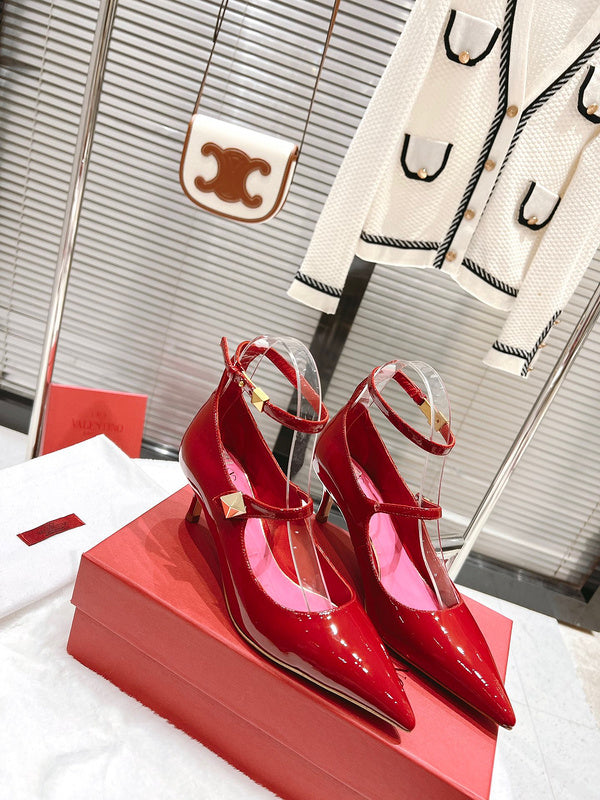Back view of Valentino Garavani luxury piece style No.200