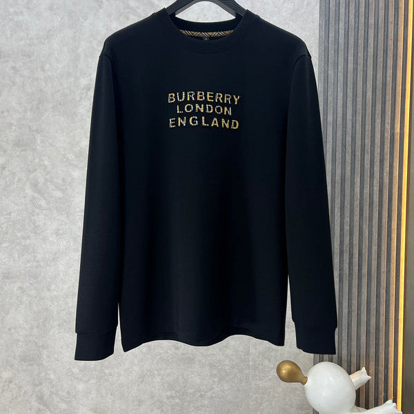 Front view of Burberry luxury piece style No.548