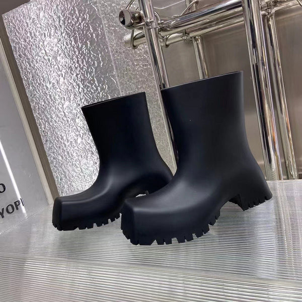 Balenciaga shoes Style 089 - front view, refined designer finish