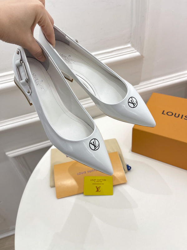 Louis Vuitton shoes Style 421 - angled studio shot