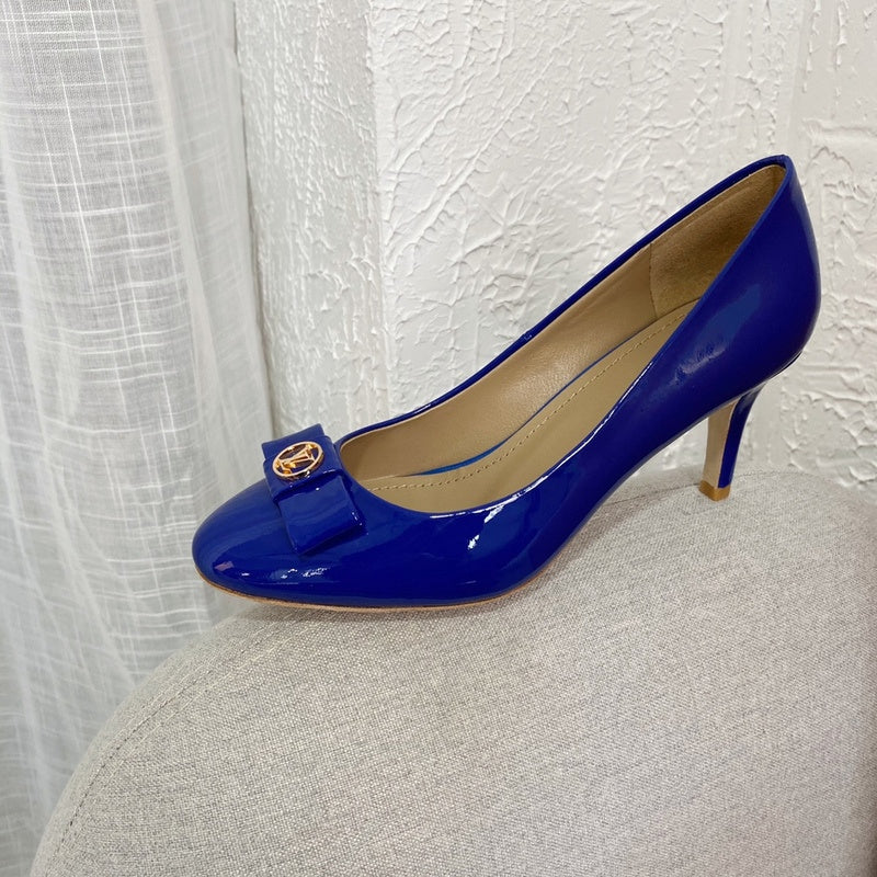 Louis Vuitton designer shoes full view