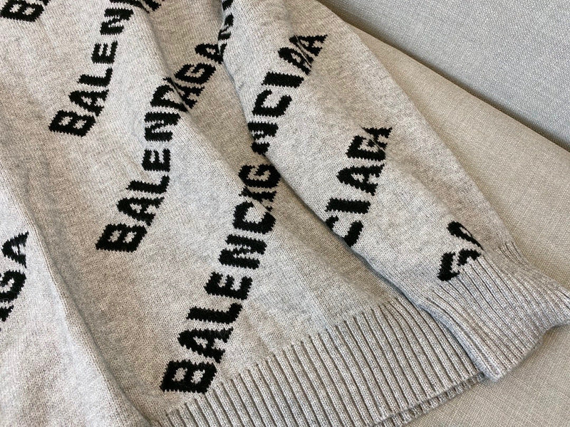 Texture and finish detail of Balenciaga luxury piece style No.267