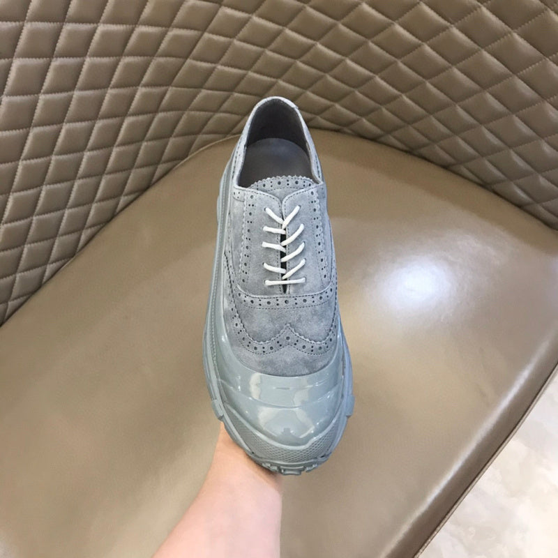 Burberry shoes Style 045 - packaging and accessories