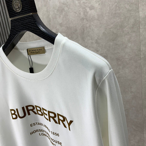 Three-quarter angle view of Burberry luxury piece style No.010