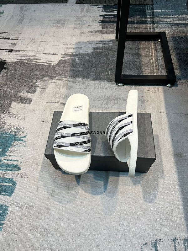 Balenciaga sandals Style 024 - packaging and accessories