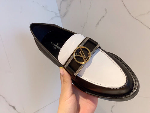 Close-up detail view of Louis Vuitton luxury piece style No.051