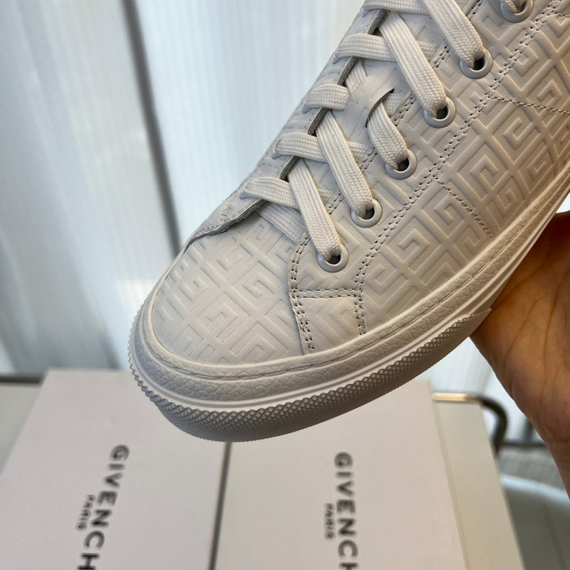 Givenchy shoes Style 188 - sole and craftsmanship detail
