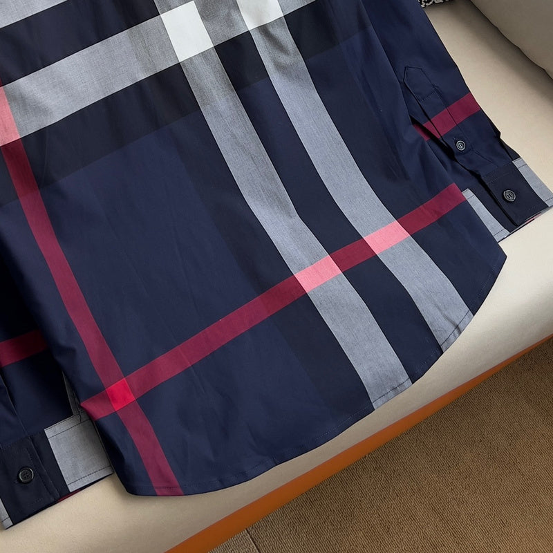 Side profile view of Burberry luxury piece style No.069
