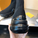 Three-quarter angle view of Louis Vuitton luxury piece style No.137