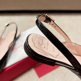 Texture and finish detail of Roger Vivier luxury piece style No.072