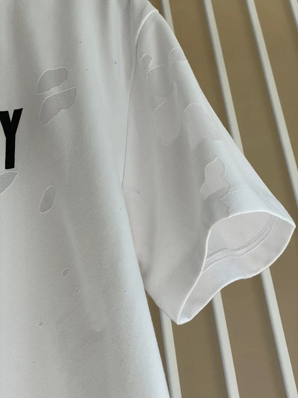 Styling view of Givenchy luxury piece style No.217