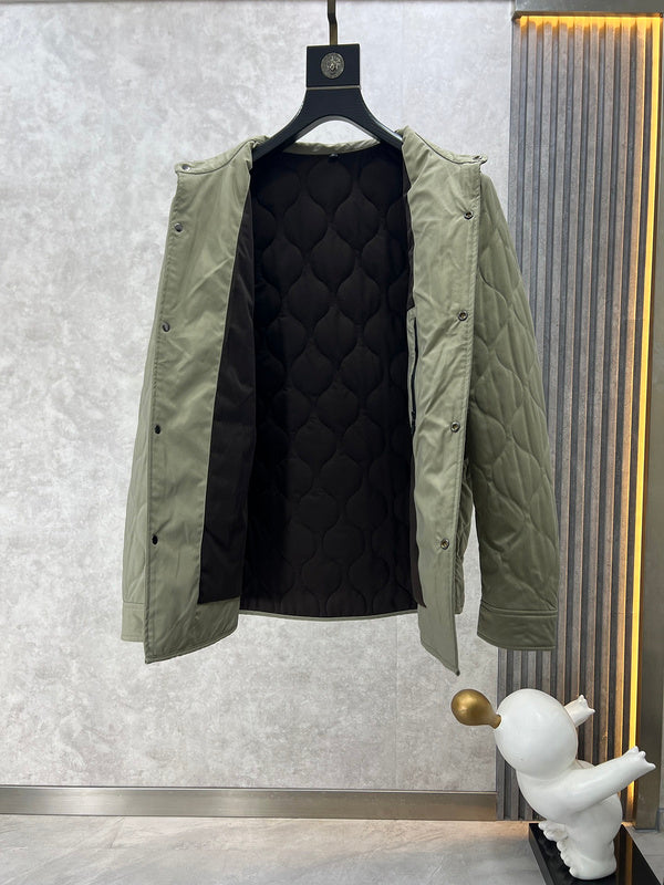Front view of Burberry luxury piece style No.368