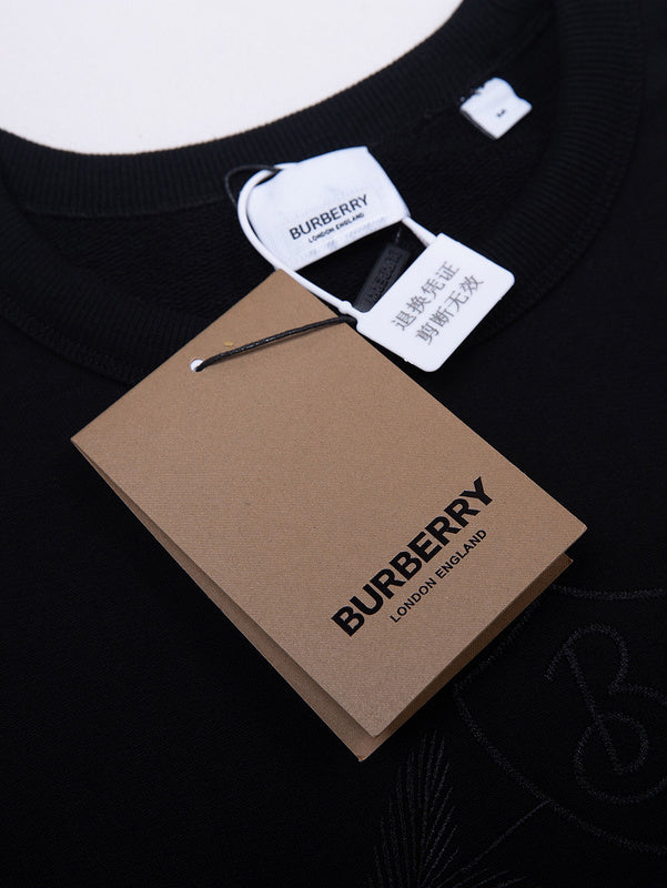 Three-quarter angle view of Burberry luxury piece style No.436