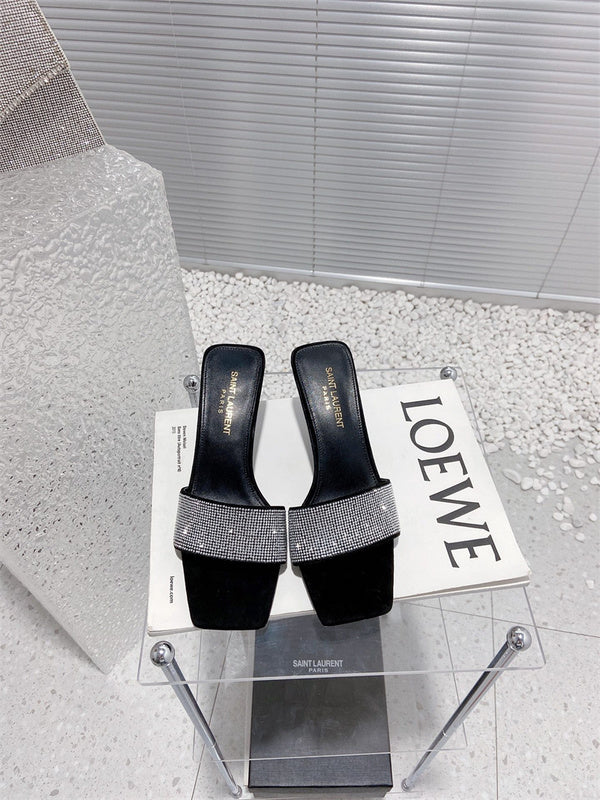 Close-up detail view of Saint Laurent luxury piece style No.079