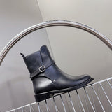 Styling view of Saint Laurent luxury piece style No.041
