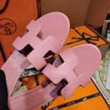 Hermès White Platform Sandals - Heel Detail View