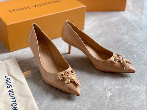 Louis Vuitton shoes front view designer style