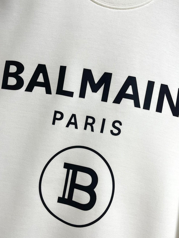 Full silhouette view of Balmain luxury piece style No.055