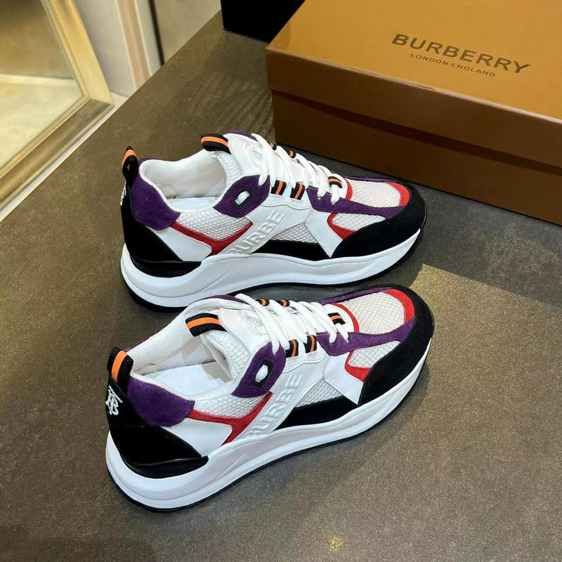Burberry shoes Style 074 - packaging and accessories