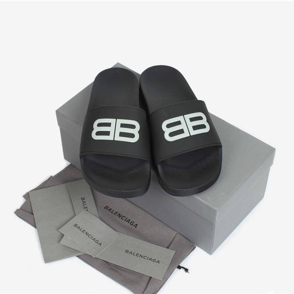Balenciaga sandals Style 124 - side profile detail
