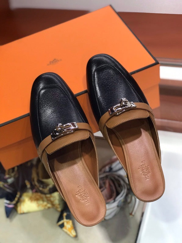 Hermes shoes Style 380 - full pair display