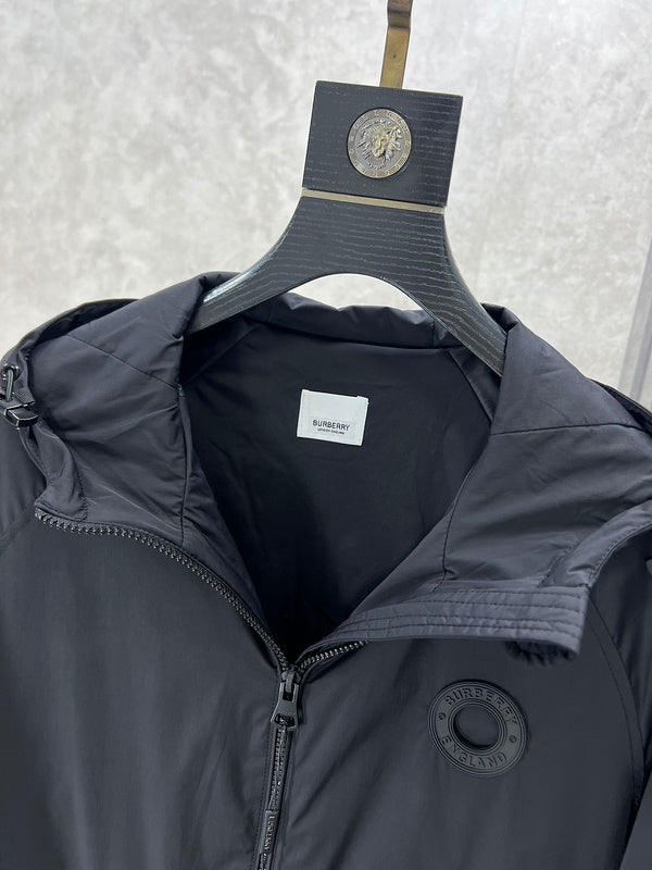 Back view of Burberry luxury piece style No.553