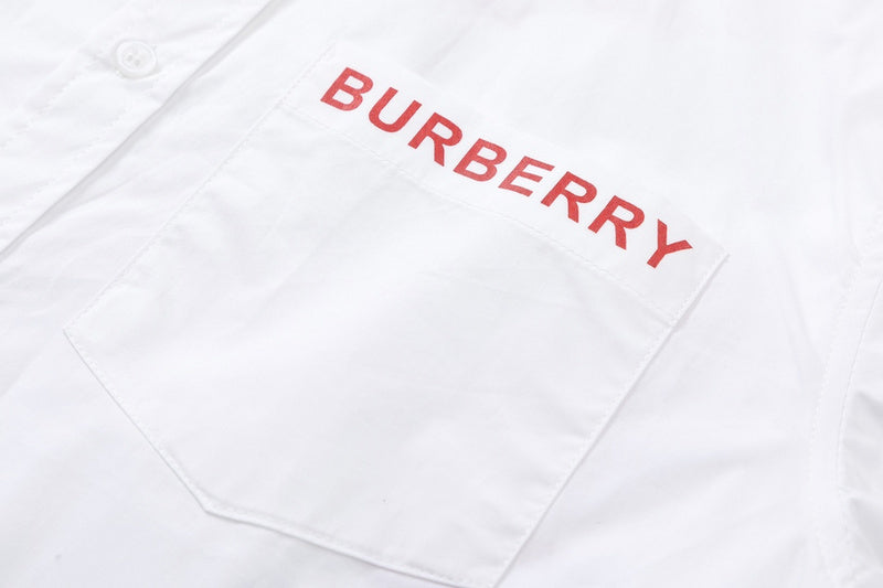Texture and finish detail of Burberry luxury piece style No.034