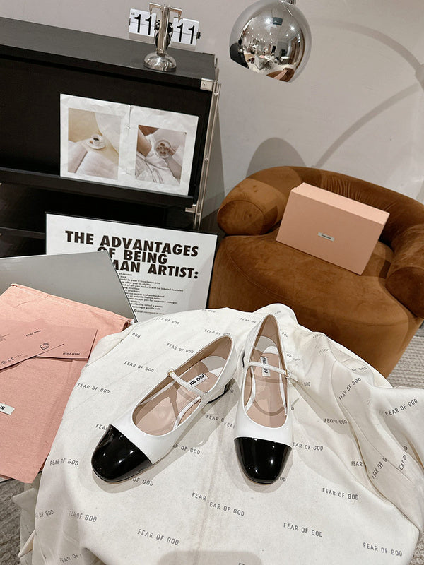 Three-quarter angle view of Miu Miu luxury piece style No.129