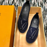 Styling view of Louis Vuitton luxury piece style No.023