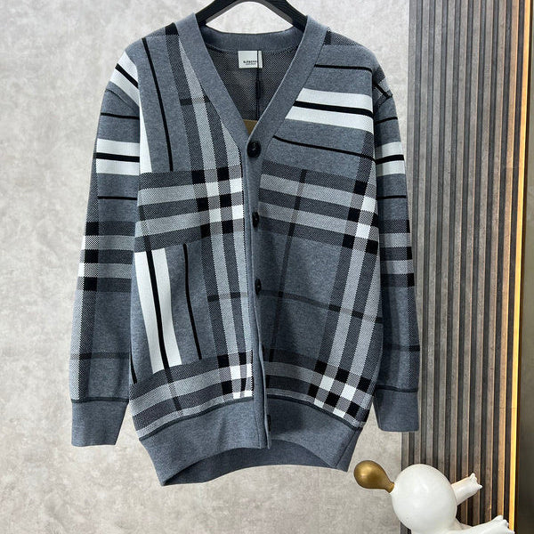 Front view of Burberry luxury piece style No.342