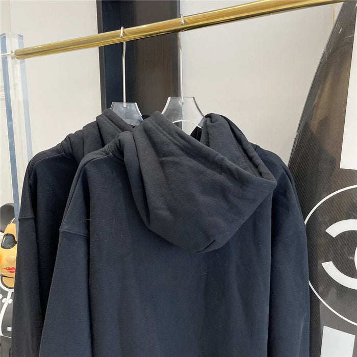Styling view of Balenciaga luxury piece style No.519