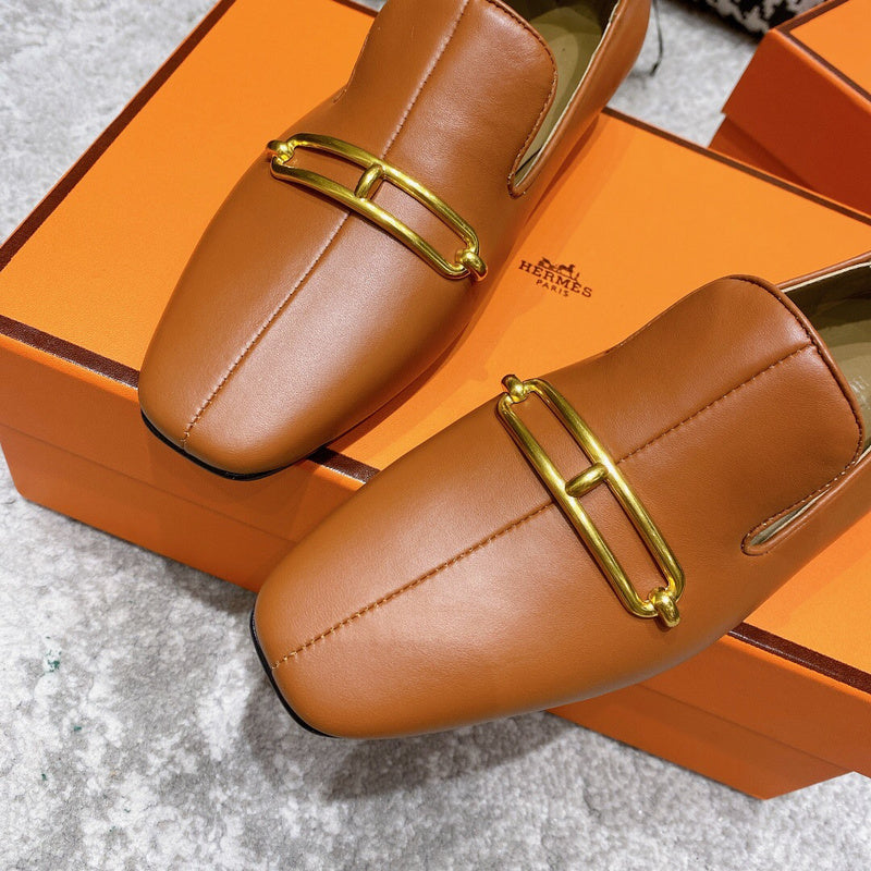 Hermes shoes Style 352 - back heel detail
