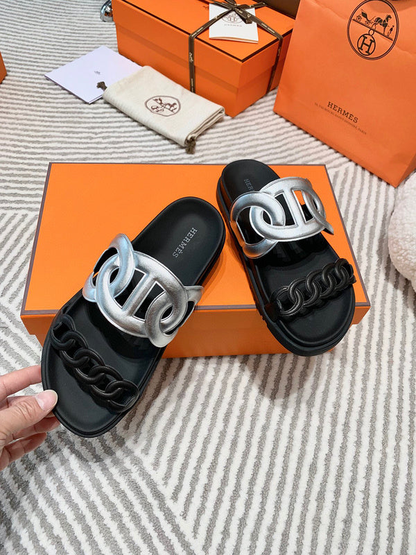 Hermes sandals Style 215 - back heel detail