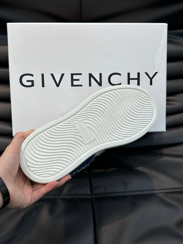 Givenchy Camel Bow-Detail Flats - Heel Detail View