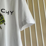 Styling view of Givenchy luxury piece style No.233